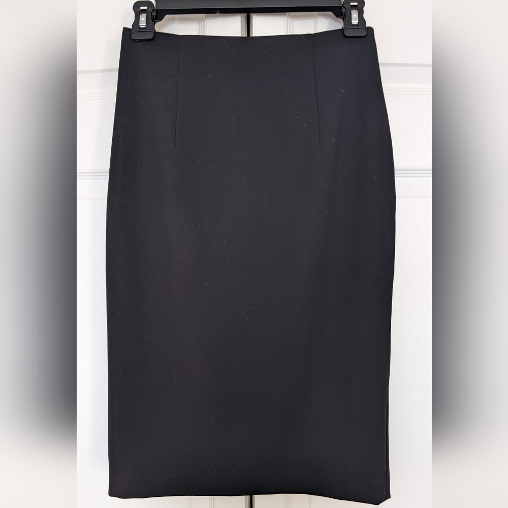 Ellen Tracy Classic Black Pencil Skirt